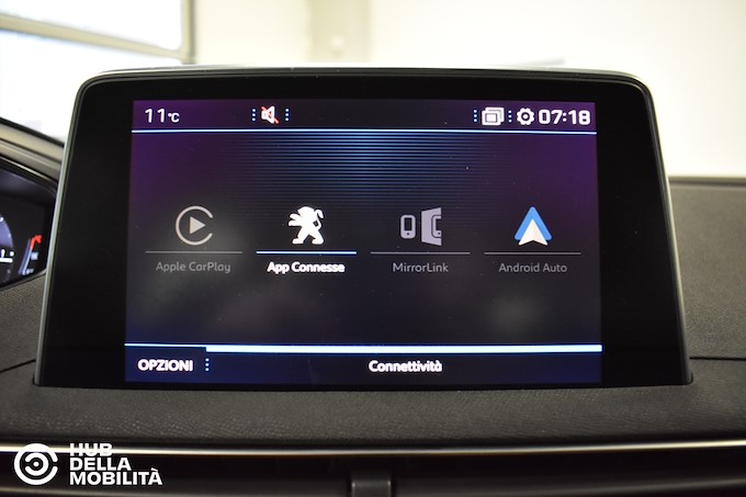 PEUGEOT 5008 BlueHDi 130 EAT8 S&S Business